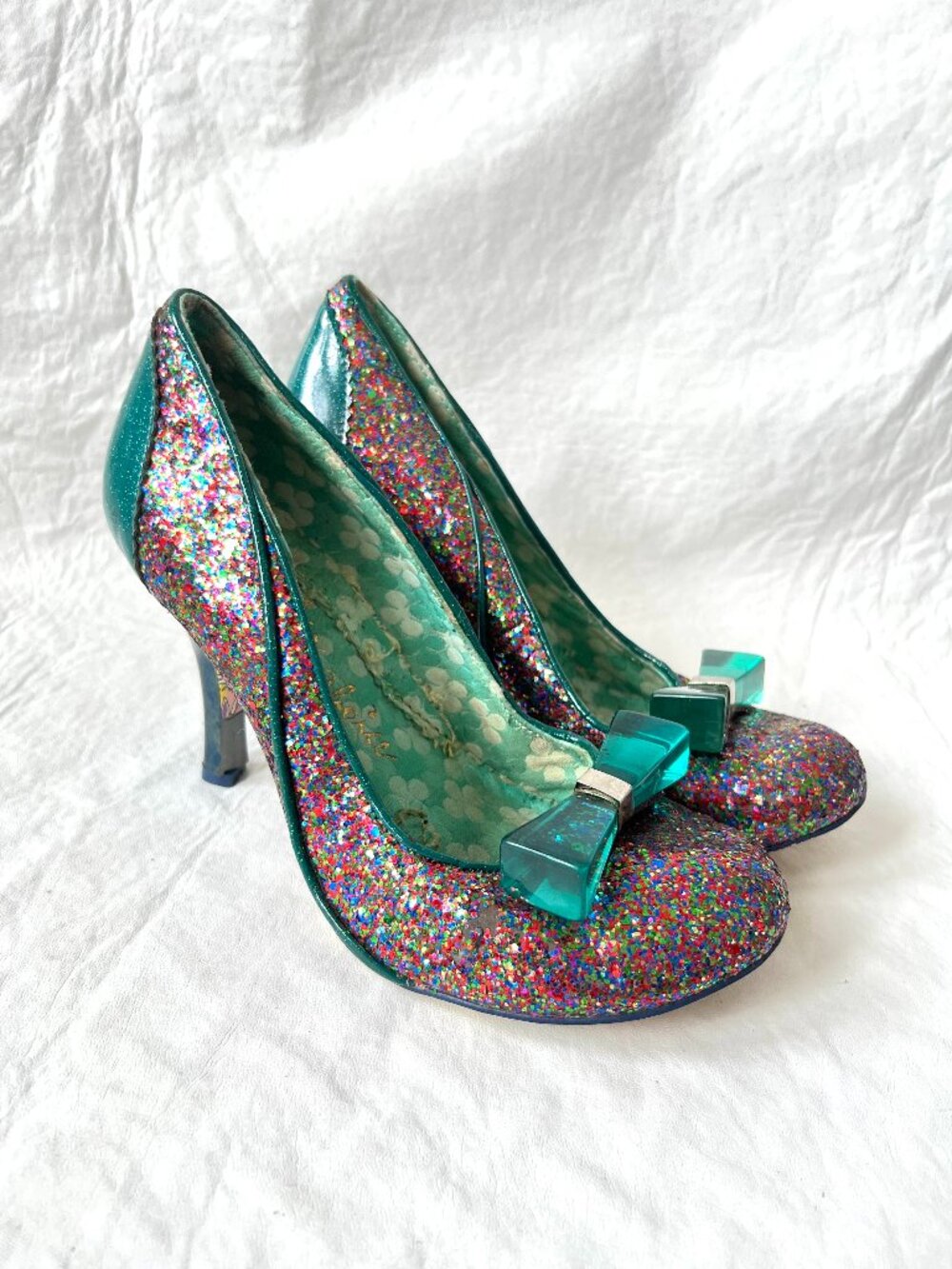 Irregular Choice high heels pumps 8.5 African Queen 3921-02 glitter plastic bow